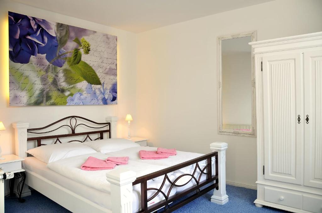Pension Altstadt Moench In Top Lage Preis Inclusive 5 Prozent Bettensteuer Und Fruehstueck Stralsund Esterno foto